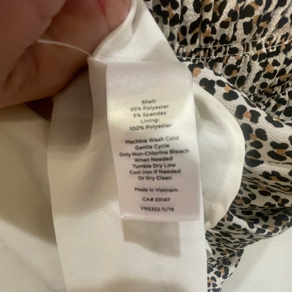 TALBOTS LEOPARD FLUTTER SLEEVE A-LINE DRESS - Picture 9 of 9